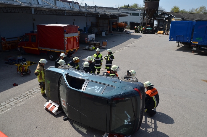 Technische Unfallrettung aus Pkw, Bild 2