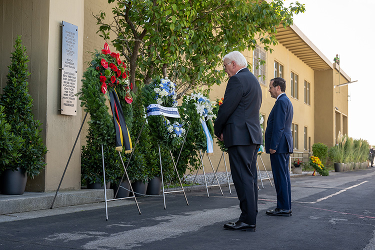 Gedenkveranstaltung aus Anlass des 50. Jahrestages des Olympiaattentates von 1972 am 05.09.2022 auf dem Fliegerhorst Fürstenfeldbruck. Foto: Sebastian Widmann / StMI