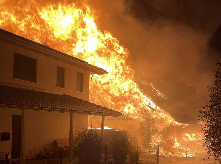 Großbrand im Ortszentrum von Sulzemoos, Bild 1