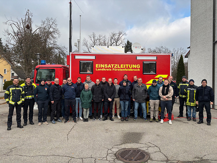 Neue Führungsassistenten für die Feuerwehren des Landkreises