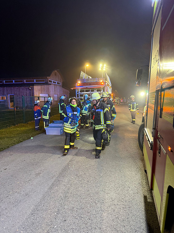 Gefahrgutübung Tanklage Krailing, Bild 02