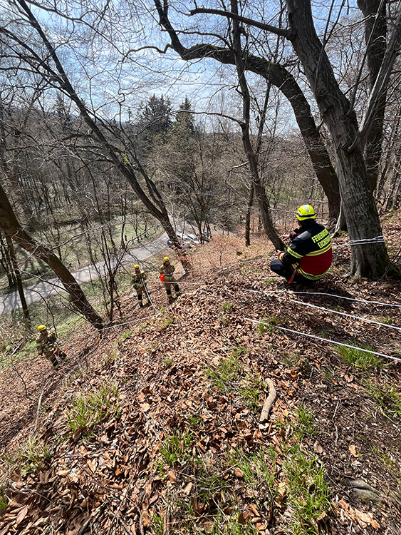 Erfolgreicher Lehrgang f&uuml;r Absturzsicherung in Eichenau, Bild 3